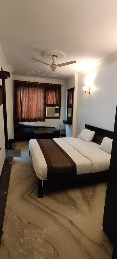 Hotel Amrit Villa Delhi  Exterior photo